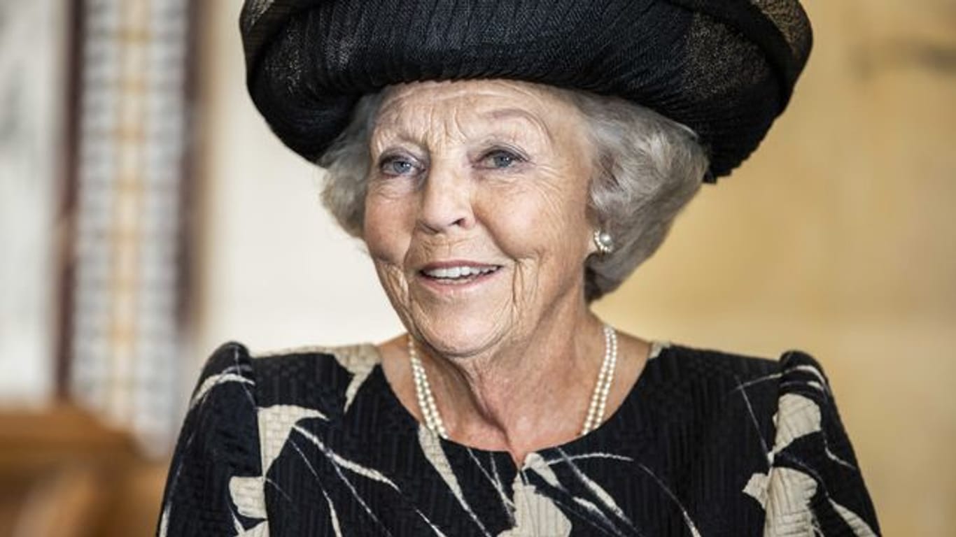 Beatrix der Niederlande geht es wieder gut.