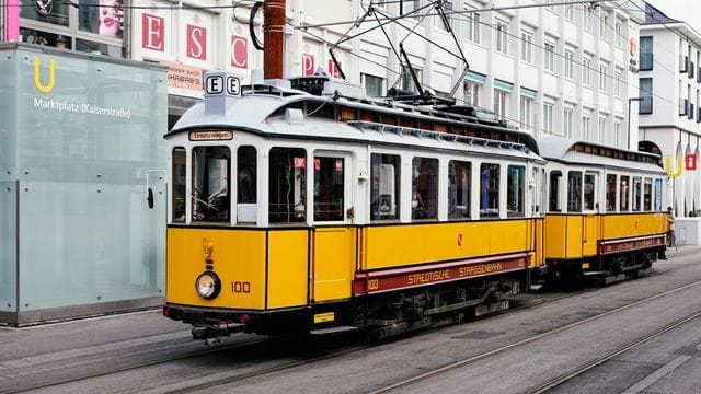 Historische Straßenbahnen