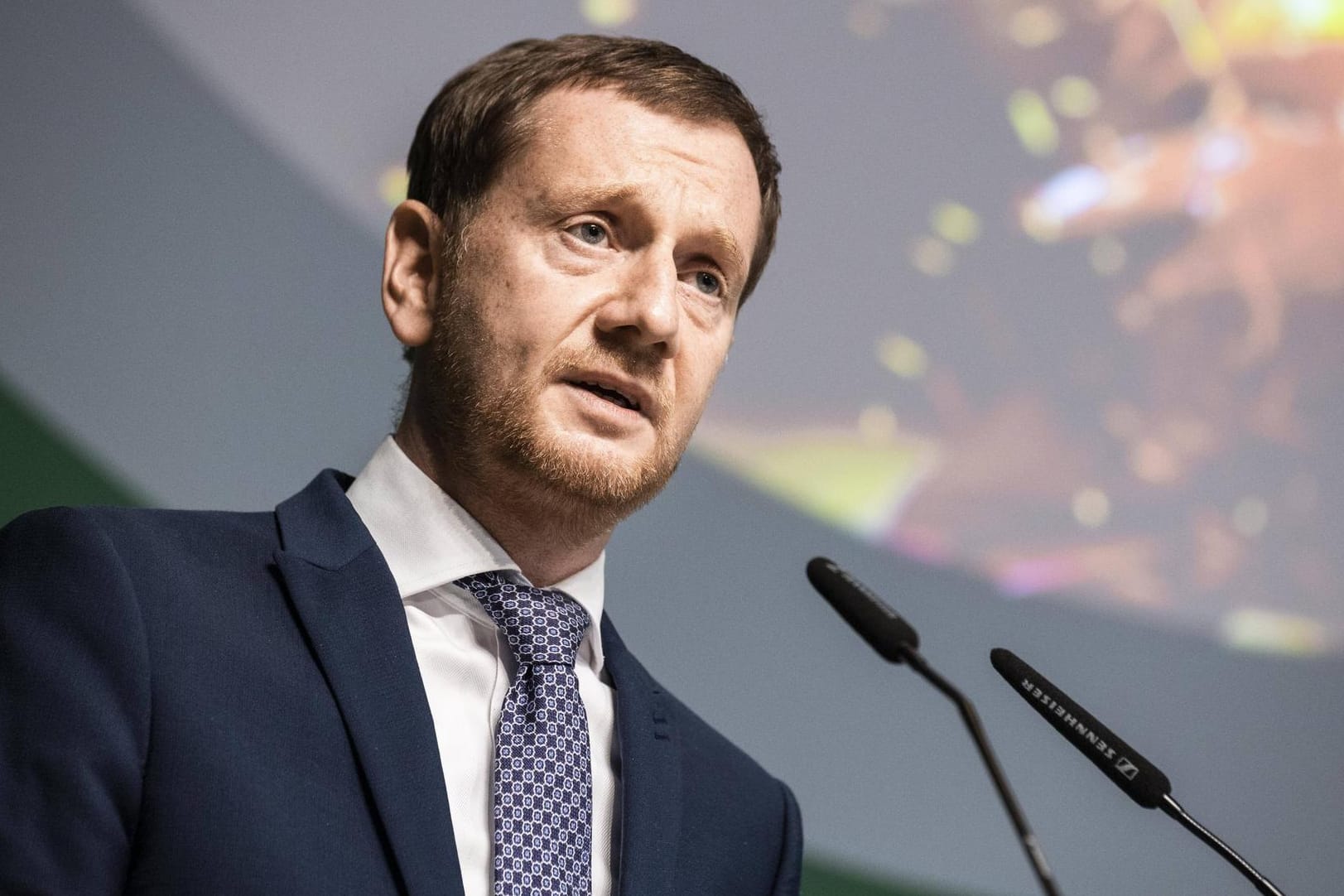 Michael Kretschmer (CDU): Sachsens Ministerpräsident fordert eine stärkere Regulierung des Messengerdienstes Telegram.