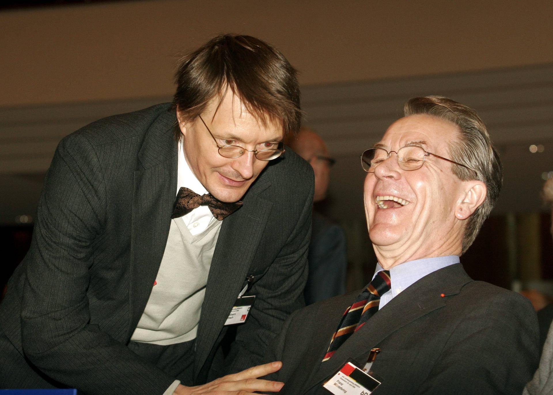 Karl Lauterbach (l.) und Franz Müntefering beim Landesparteitag der SPD-Nordrhein Westfalen im Jahr 2008.