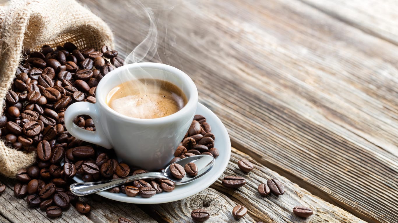 Stiftung Warentest: Diese Kaffeebohnen sorgen im Test bei Crema und Espresso für den besten Geschmack.