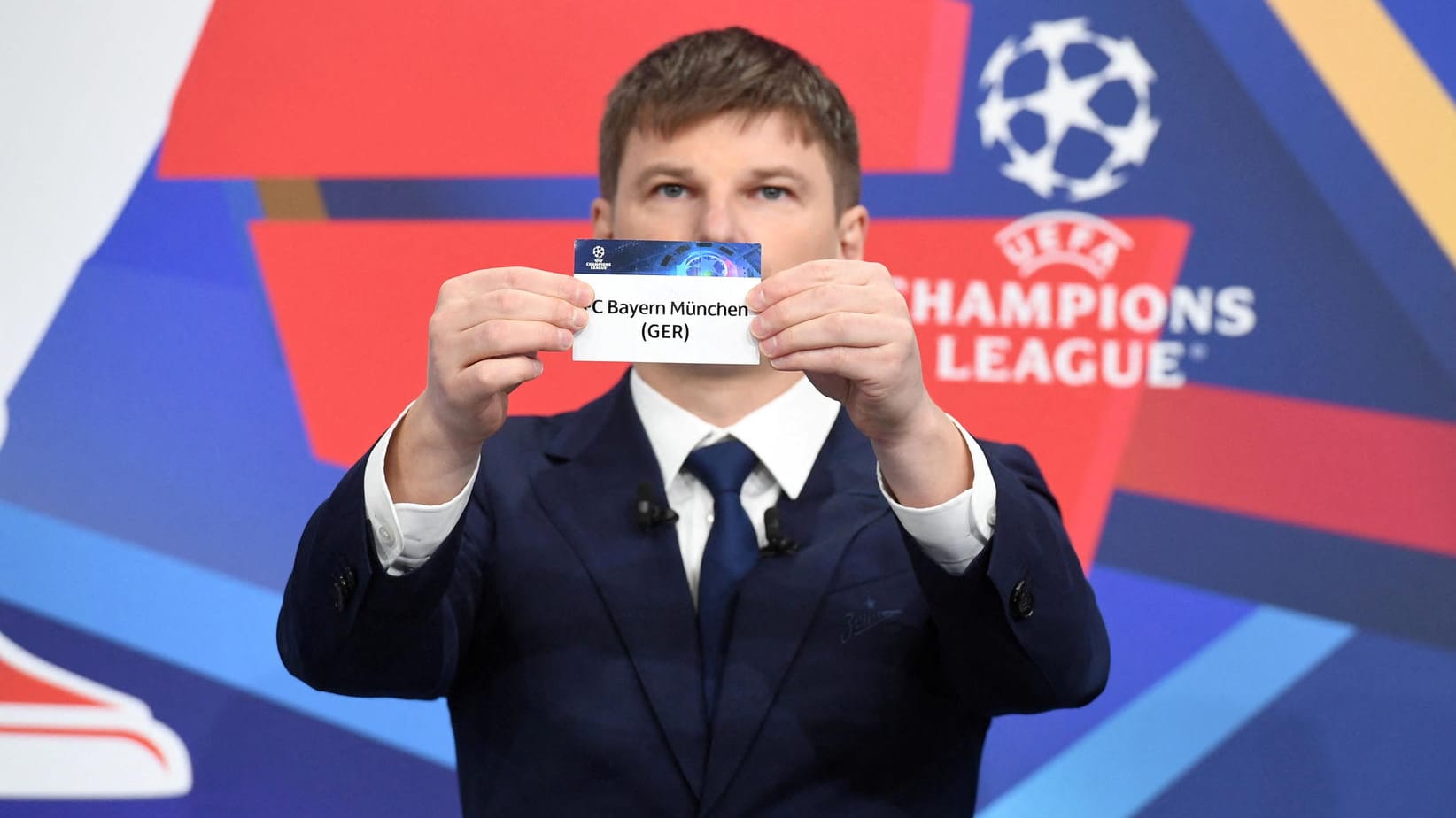 Andrey Arshavin: Der frühere russische Nationalspieler diente am Montag als Losfee – und zog unter anderem die Partie zwischen Atlético Madrid und Bayern München.