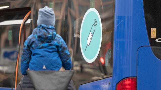 Corona-Impfungen mit Kindervakzin starten Corona-Impfungen mit Kindervakzin starten
