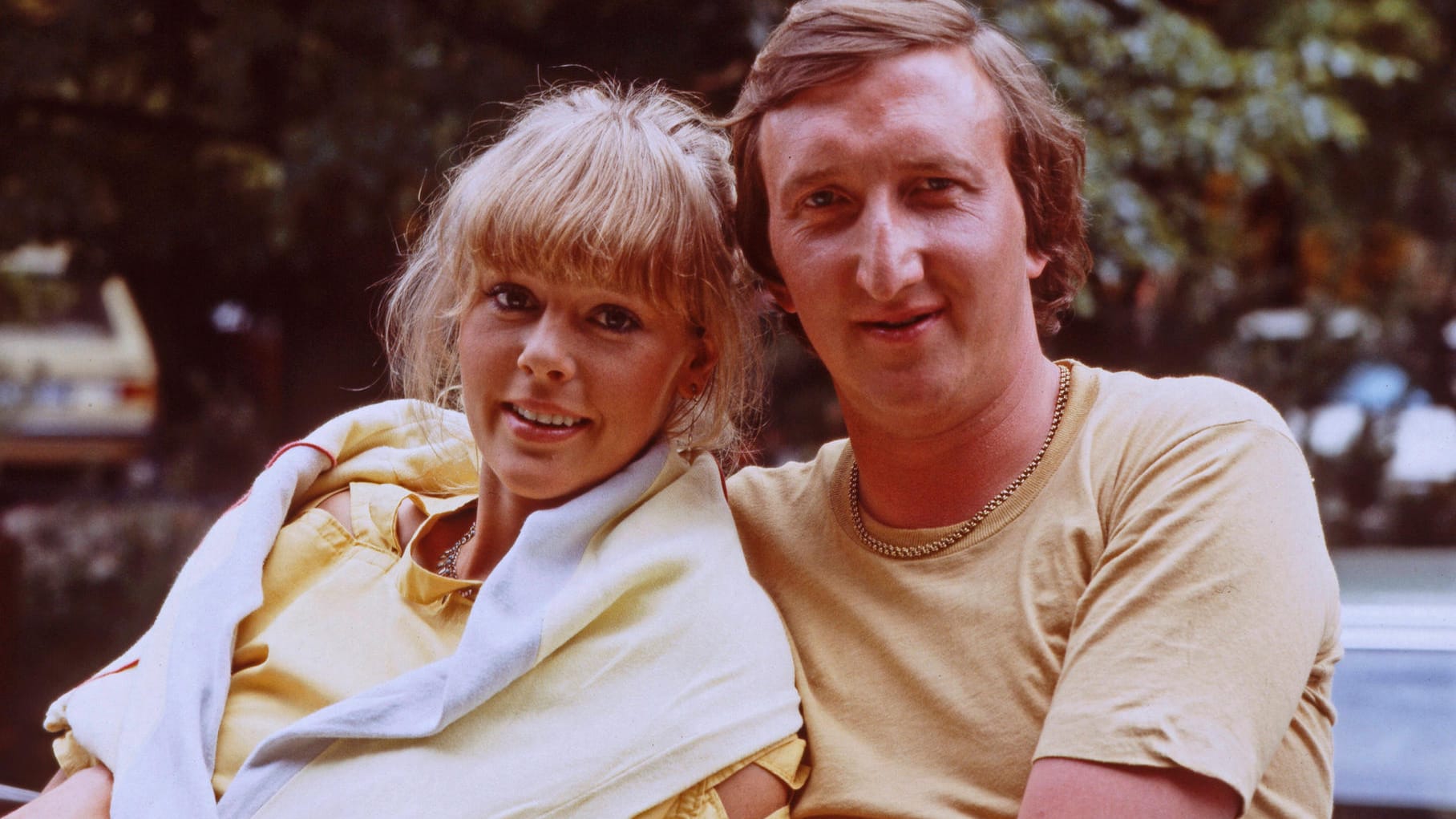 Mike Krüger mit Ehefrau Birgit in Hamburg 1983.