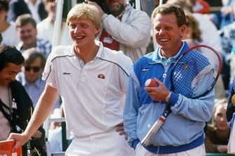 Erfolgsduo Mitte der 80er-Jahre: Boris Becker (l.) und Trainer Günther Bosch 1986 am Hamburger Rothenbaum.