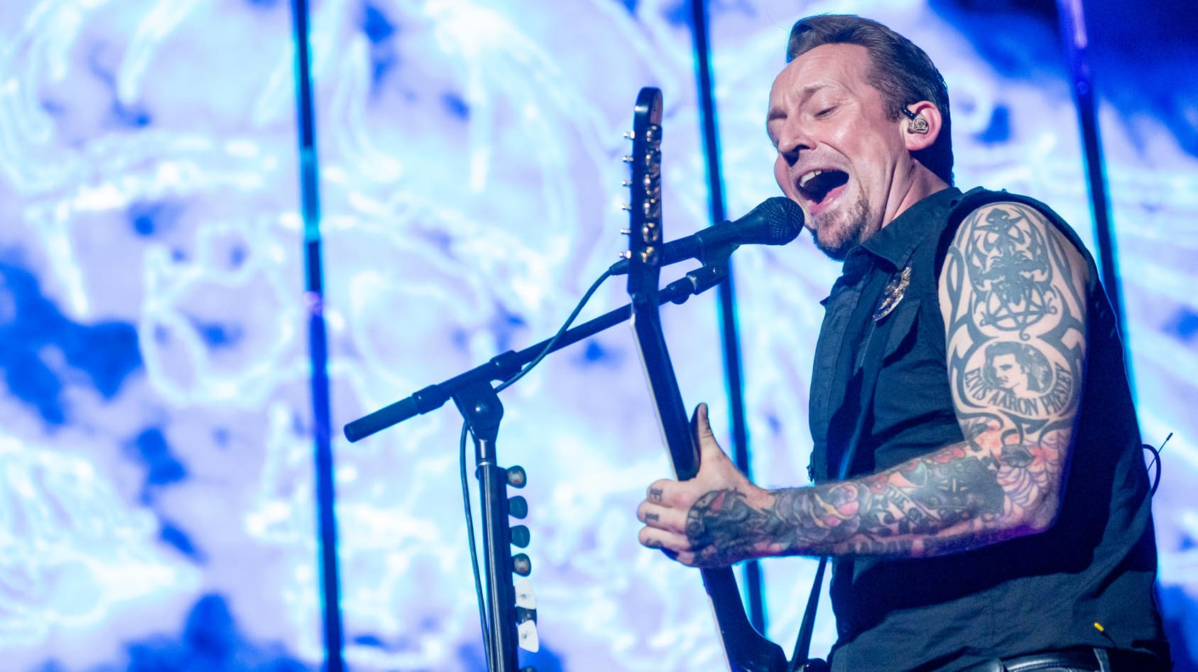 Das waren noch Zeiten, als man Konzerte spielen konnte: Michael Poulsen von Volbeat 2019.