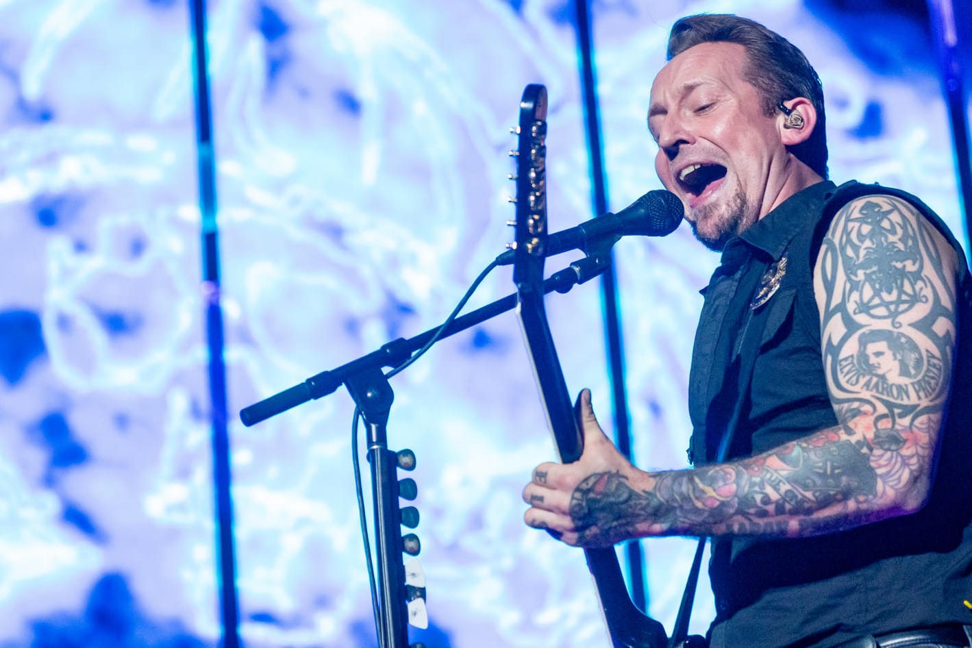 Das waren noch Zeiten, als man Konzerte spielen konnte: Michael Poulsen von Volbeat 2019.