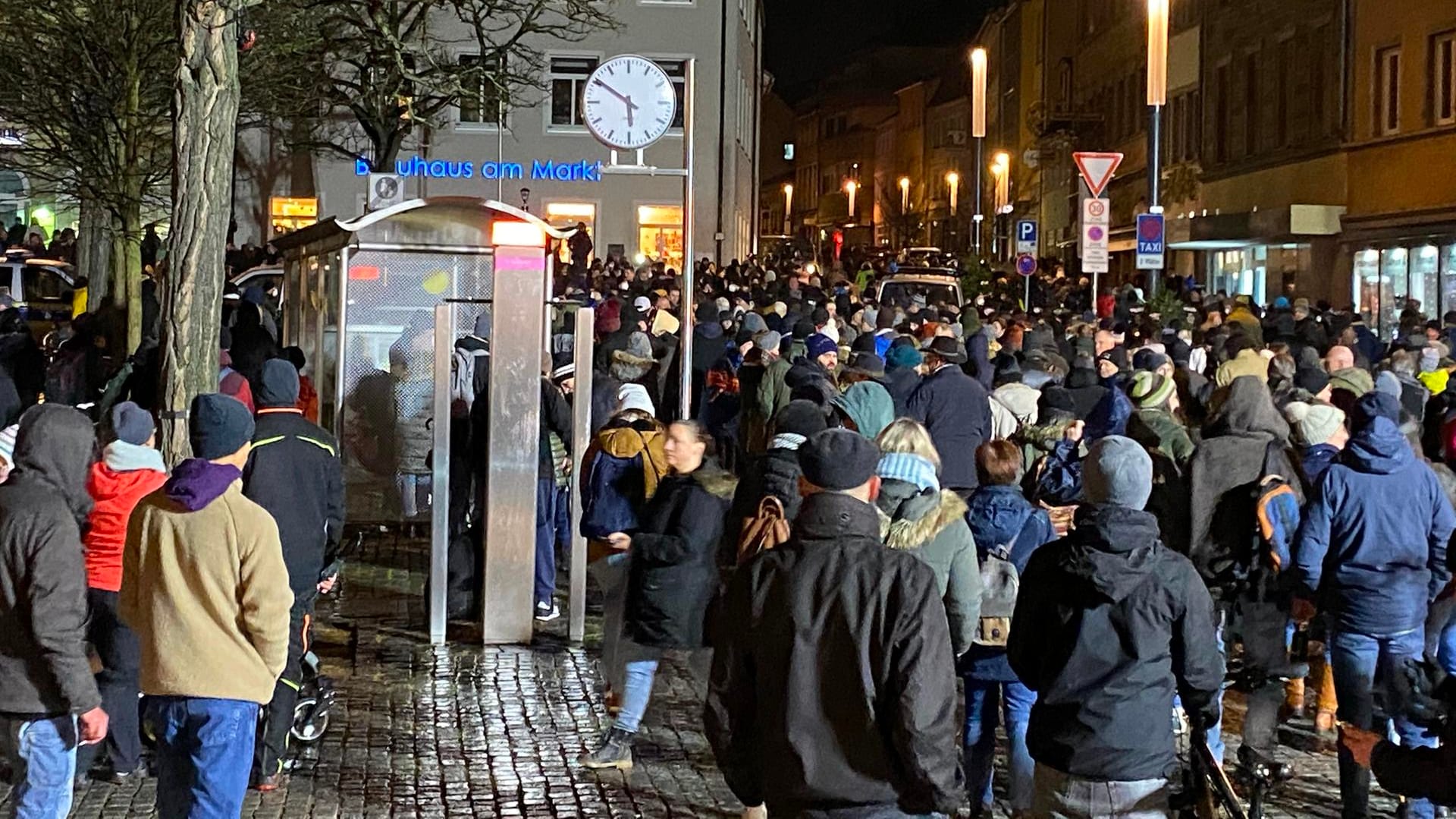Demonstration gegen die Corona-Maßnahmen in Schweinfurt: Die Veranstaltung wurde zuvor nicht angemeldet.