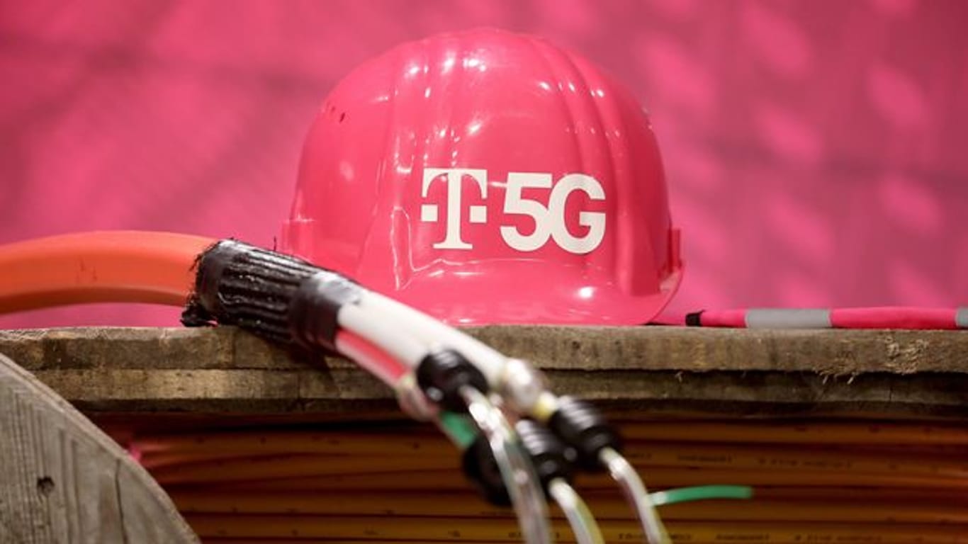 Beim Ausbau ihres 5G-Mobilfunknetzes kommt die Deutsche Telekom zügig voran.