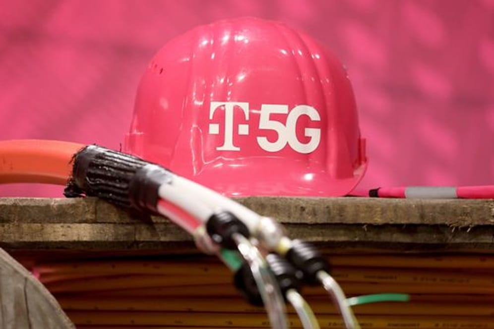 Beim Ausbau ihres 5G-Mobilfunknetzes kommt die Deutsche Telekom zügig voran.