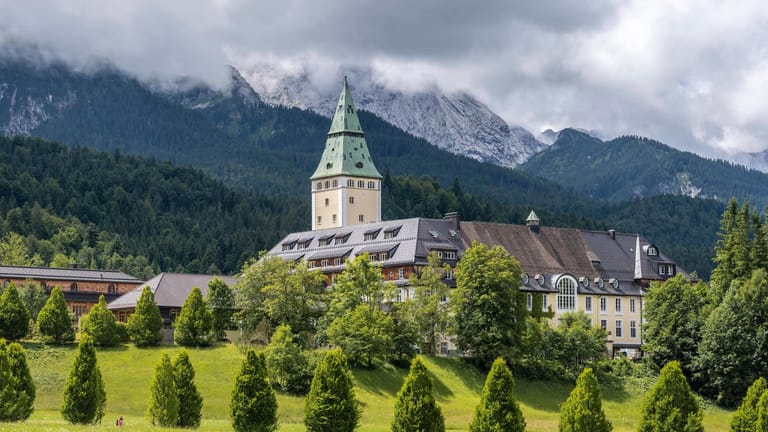 Schloss Elmau: Bereits während der letzten deutschen G7-Präsidentschaft im Jahr 2015 hatte die Regierung den Gipfel in Bayern abgehalten.