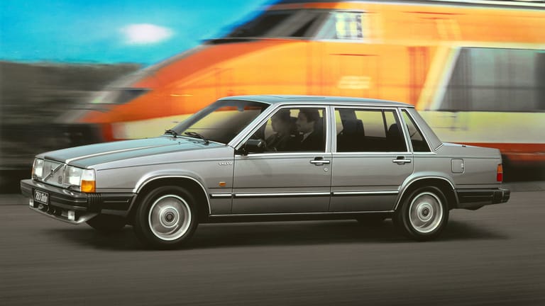 Volvo 760: 1982 debütierte die große und besonders eckige Limousine.