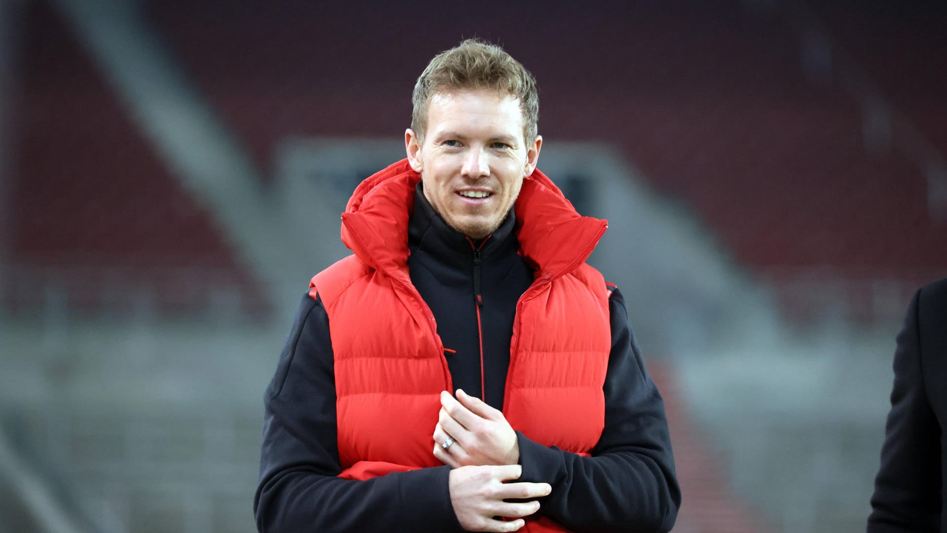 Julian Nagelsmann: Der Bayern-Trainer war nach dem 5:0-Sieg in Stuttgart gut gelaunt.