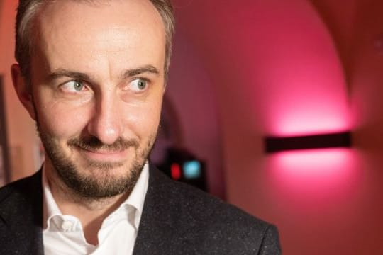 Jan Böhmermann, Satiriker bei der Preisverleihung der "Journalistinnen und Journalisten des Jahres 2019".