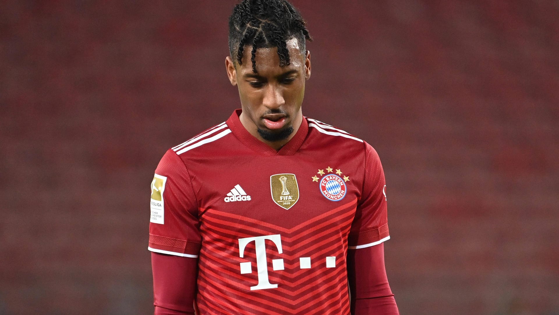 Kingsley Coman: Der französische Nationalspieler musste gegen den VfB Stuttgart verletzt ausgewechselt werden.