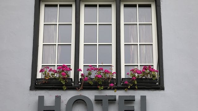 Übernachtung gehen um 24,5 Prozent zurück