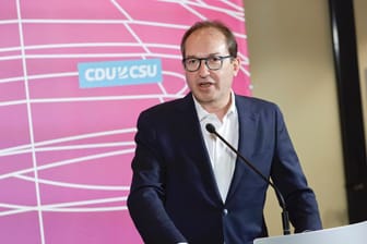 Alexander Dobrindt: "Die Prosa stimmt, aber der Plan, der verstimmt", sagte der CSU-Landesgruppenchef nach der Regierungserklärung.