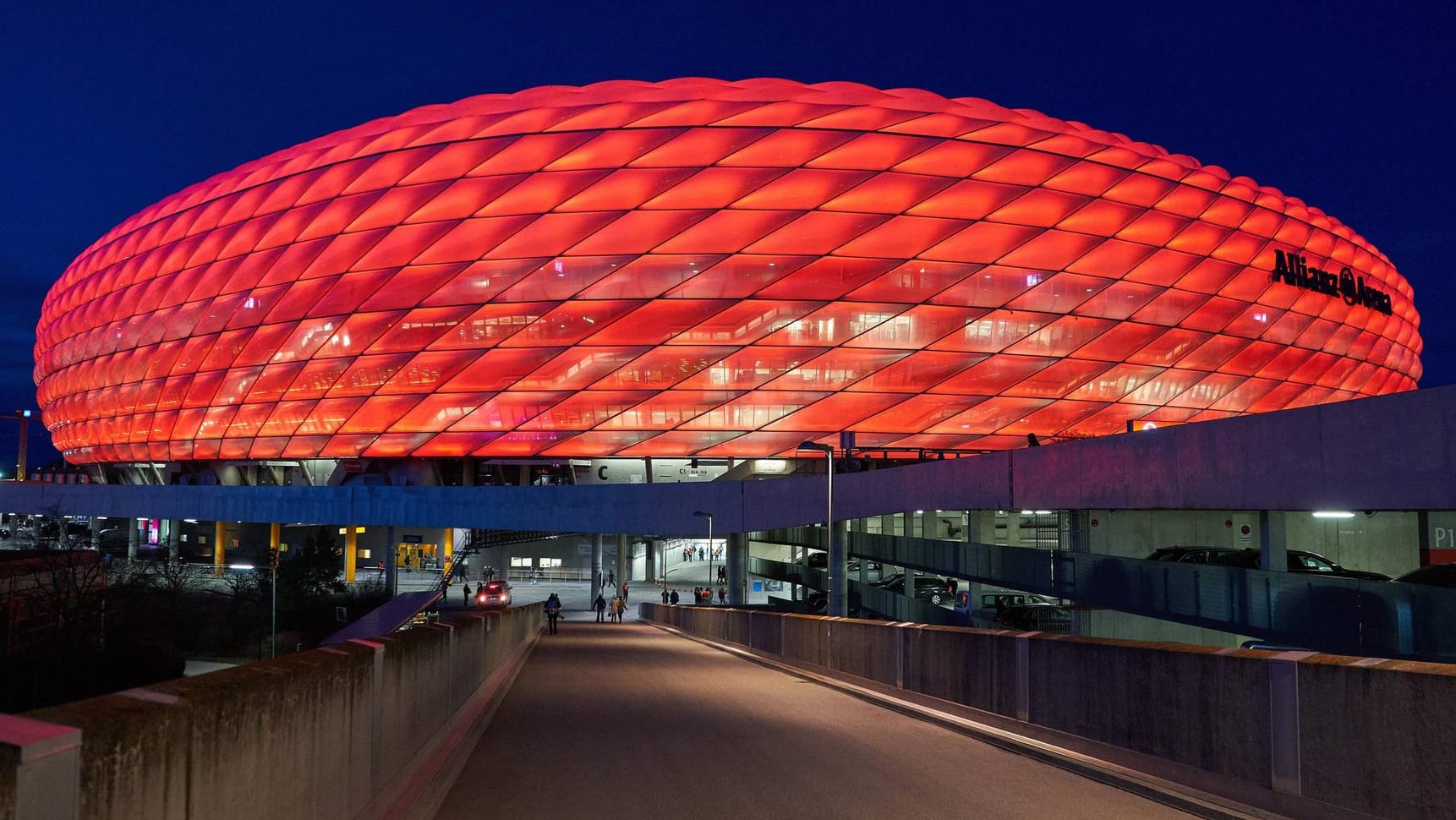 Die Allianz Arena in Fröttmaning: Hier könnte zukünftig nicht nur der FC Bayern sein Zuhause haben. Die Allianz Arena in Fröttmaning: Hier könnte zukünftig nicht nur der FC Bayern sein Zuhause haben.