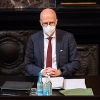 Peter Tschentscher (SPD), Hamburgs erster Bürgermeister: Die Stadt will zur Not in das Pandemiegeschehen eingreifen können.