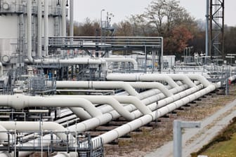 Gas-Pipelines: Der Gesetzesvorschlag sieht Maßnahmen vor, um Methanemissionen in der Öl-, Gas- und Kohleindustrie zu vermeiden.