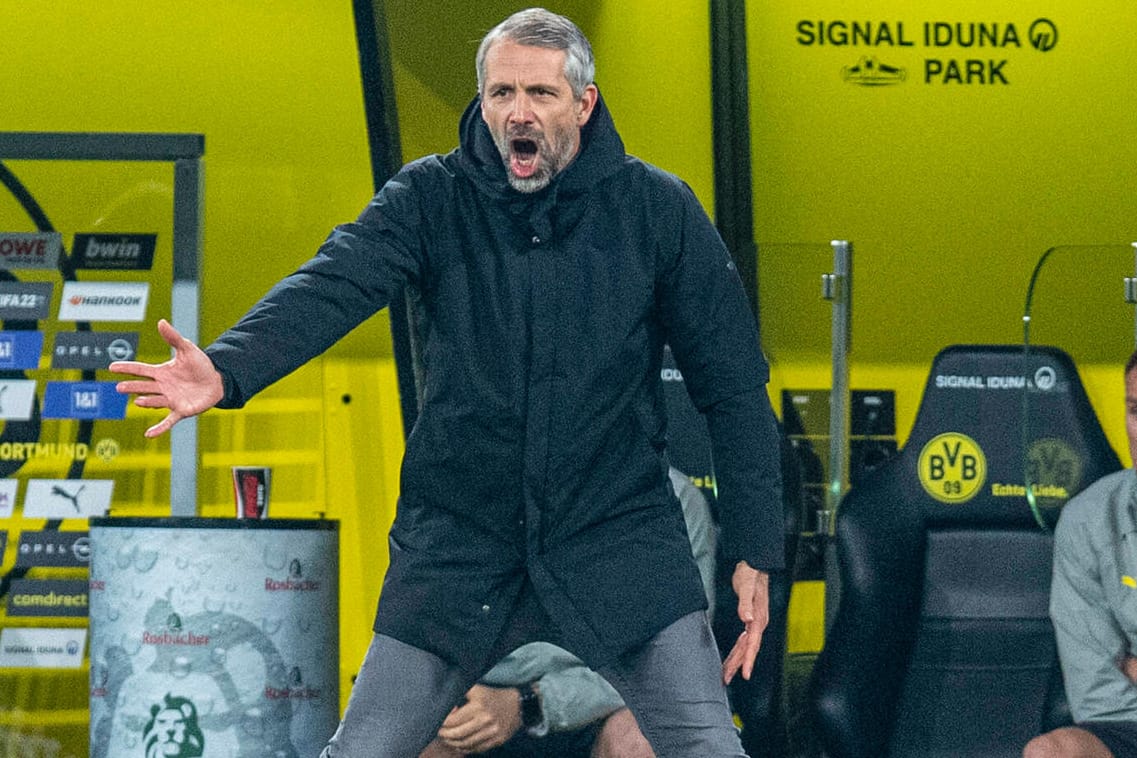 Nagelt gegen den Nagler: BVB-Trainer Marco Rose.