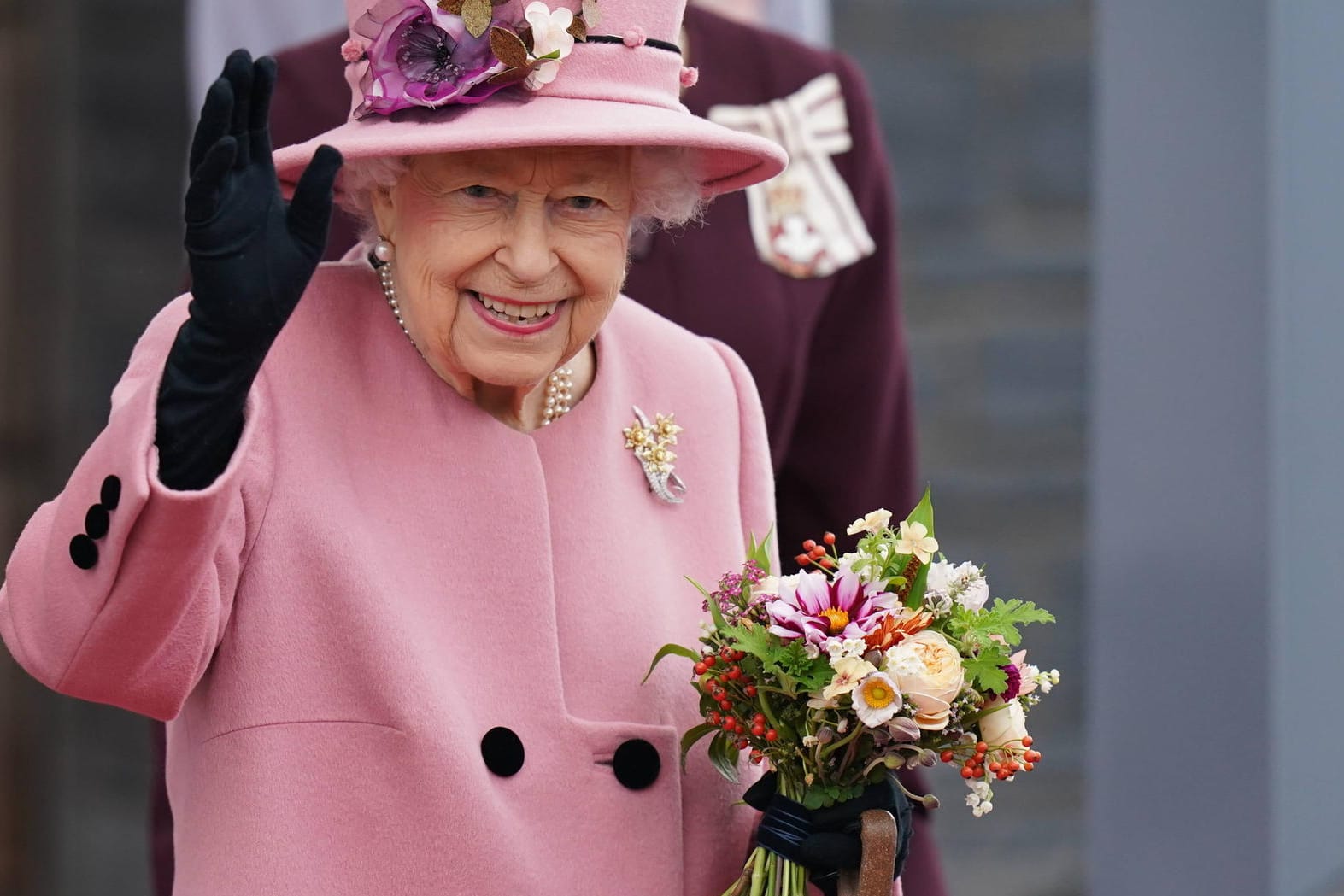 Queen Elizabeth II: Die Monarchin braucht einen neuen Gärtner.