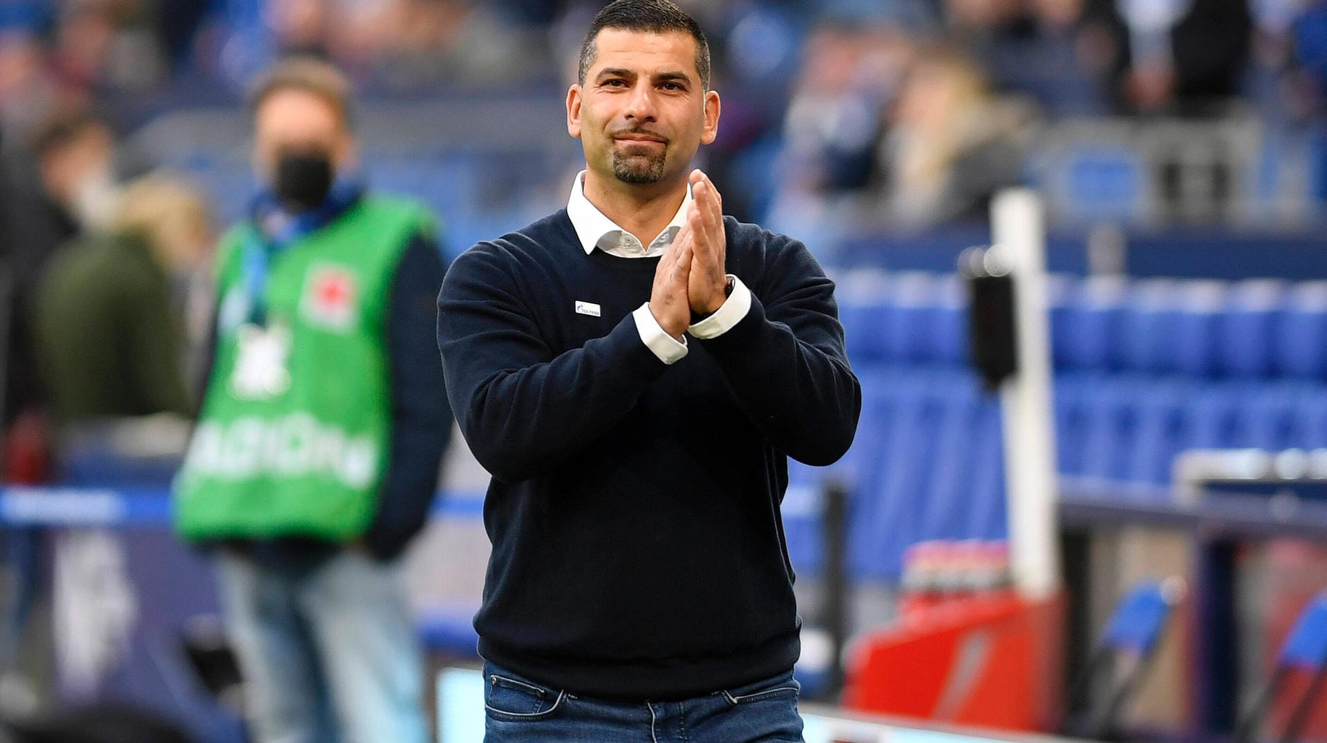 Wieder bei der Mannschaft: Schalke-Trainer Dimitrios Grammozis.