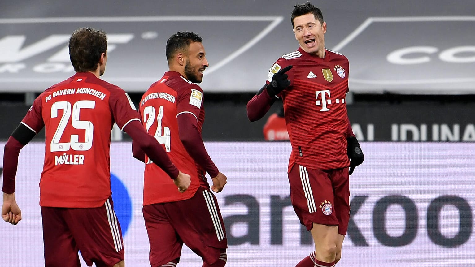 Bayern-Stars Lewandowski, Tolisso, Müller (v. r.): Der Rekordmeister muss am Freitag ran.