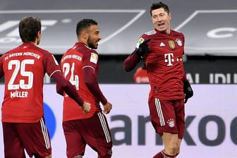 Bayern-Stars Lewandowski, Tolisso, Müller (v. r.): Der Rekordmeister muss am Freitag ran.