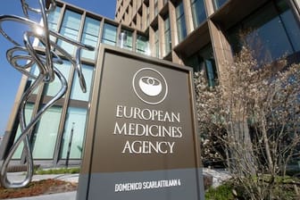 Die Europäische Arzneimittelbehörde EMA hat den Weg freigemacht für zwei Weitere Medikamente gegen Covid-19.