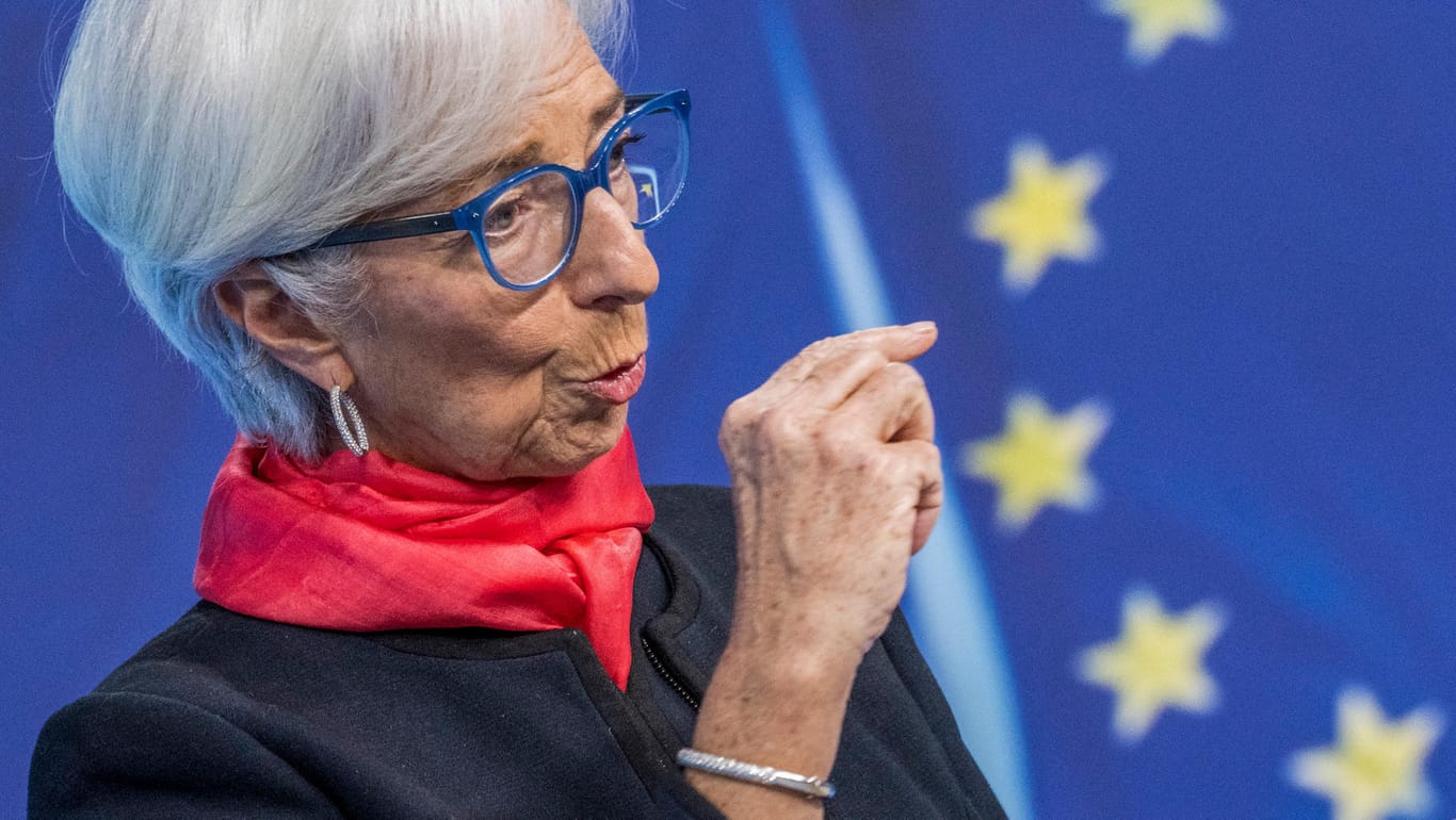 EZB-Präsidentin Christine Lagarde: Die Zinsen bleiben mini.