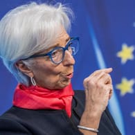 EZB-Präsidentin Christine Lagarde: Die Zinsen bleiben mini.