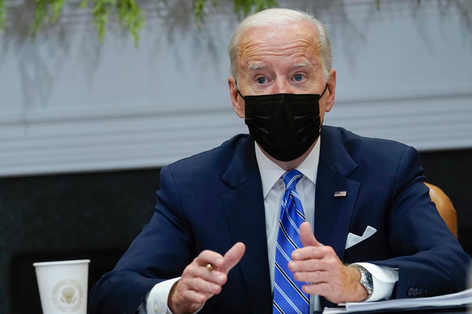 US-Präsident Biden warnt: Omikron werde sich schon ab Januar "viel schneller" in den USA verbreiten.