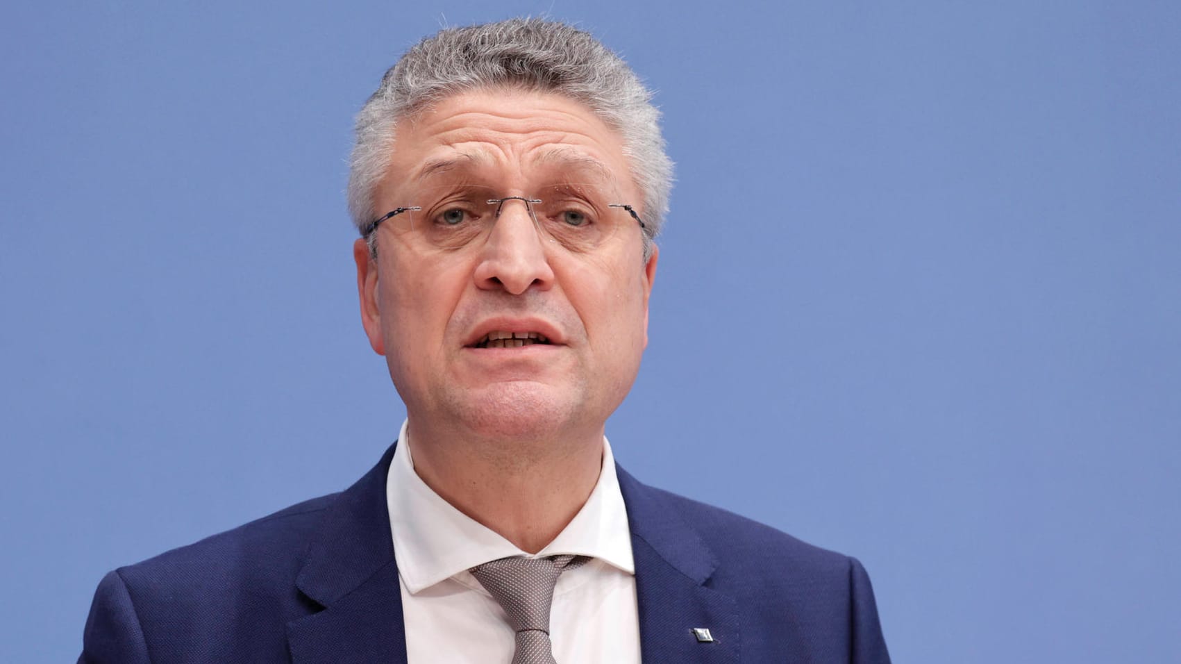 Lothar Wieler: Lockerungen wären derzeit falsch, sagt der RKI-Chef. Lothar Wieler: Lockerungen wären derzeit falsch, sagt der RKI-Chef.