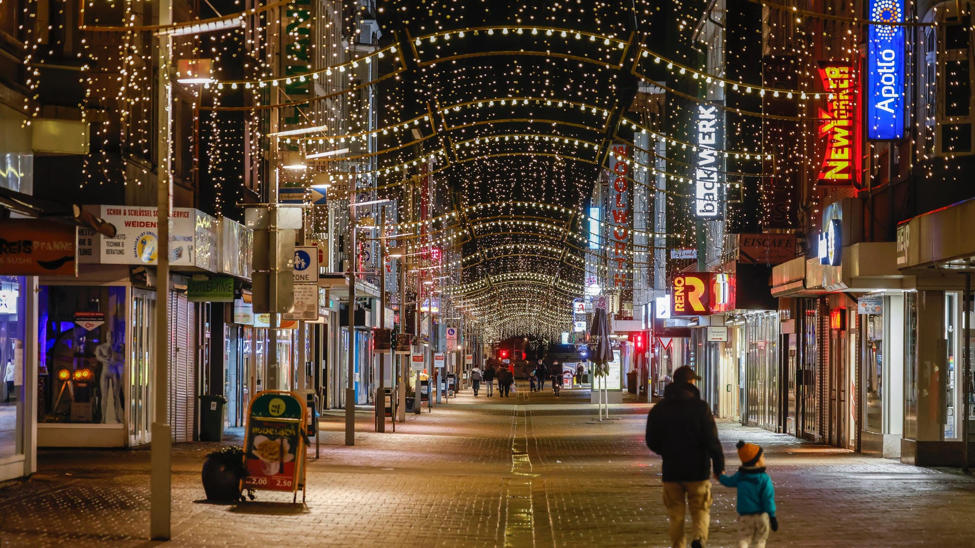 Fußgängerzone in Oberhausen: Bereits im vergangenen Jahr wurde an Weihnachten ein Lockdown verhängt.