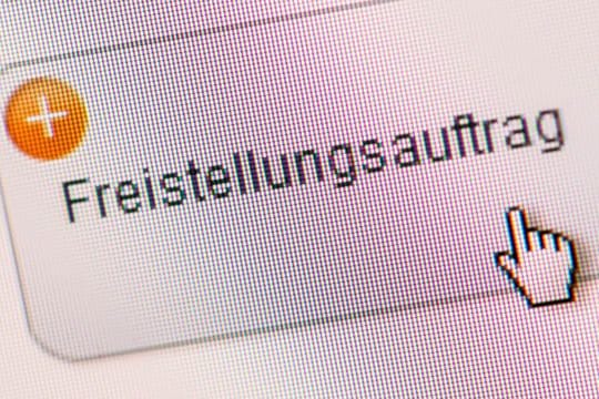 Kapitalerträge ohne Steuerabzug: Wer bei seiner Bank einen Freistellungsauftrag hinterlegt, darf Gewinne aus Geldanlagen bis zu gewissen Grenzen erhalten, ohne das Finanzamt daran zu beteiligen. Kapitalerträge ohne Steuerabzug: Wer bei seiner Bank einen Freistellungsauftrag hinterlegt, darf Gewinne aus Geldanlagen bis zu gewissen Grenzen erhalten, ohne das Finanzamt daran zu beteiligen.