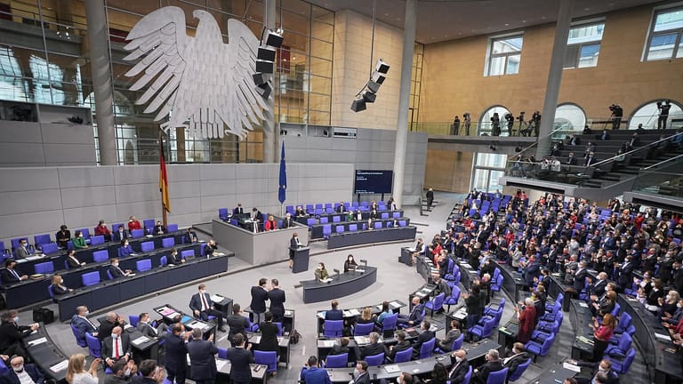 Immer mehr Abgeordnete im Bundestag haben Parteikarrieren durchlaufen.