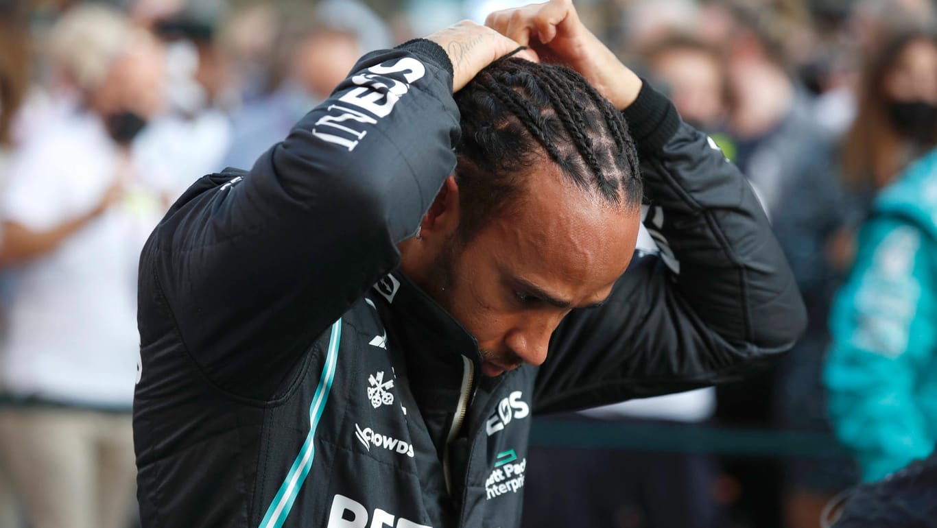 Lewis Hamilton: Der Formel-1-Pilot könnte nun die nächste schlechte Nachricht erhalten.