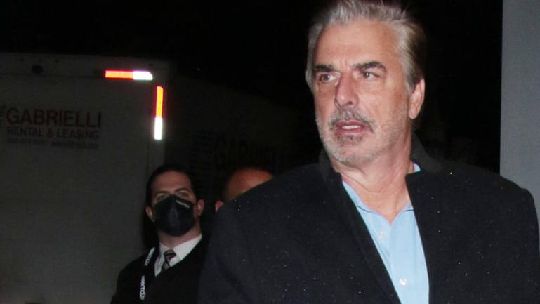 Chris Noth: Mehrere Frauen werfen dem Schauspieler vor, sie vergewaltigt zu haben.