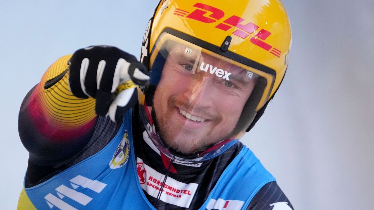 Johannes Ludwig freut sich über seinen Sieg in Innsbruck. Johannes Ludwig freut sich über seinen Sieg in Innsbruck.