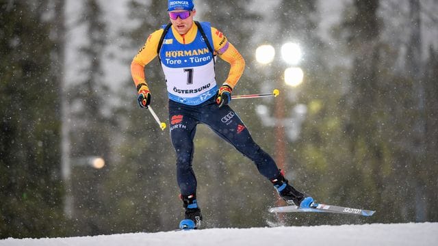 Lesser kam beim Verfolgungsrennen beim Biathlon-Weltcup im französischen Le Grand-Bornand als Zehnter ins Ziel. Lesser kam beim Verfolgungsrennen beim Biathlon-Weltcup im französischen Le Grand-Bornand als Zehnter ins Ziel.