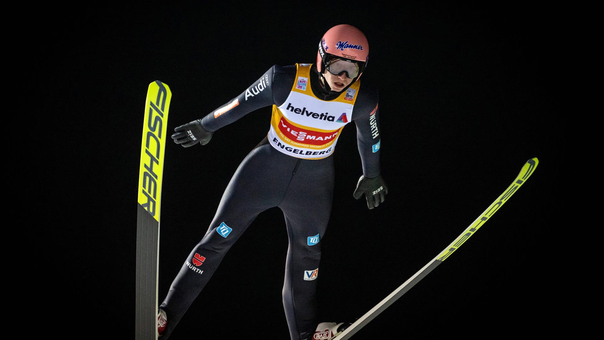 DSV-Adler Karl Geiger hat auch das Springen in Engelberg gewonnen.