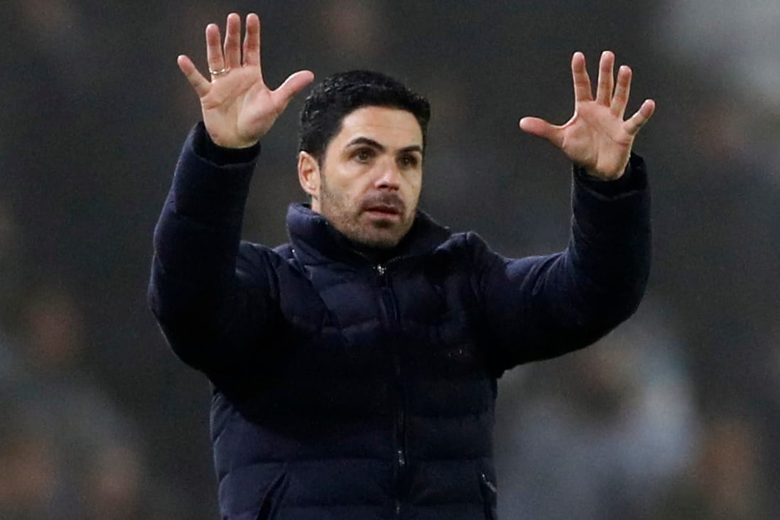 Mikel Arteta: Arsenals Chefcoach meldete noch während der Partie in Leed eine rassistische Beleidigung gegen einen seiner Spieler.