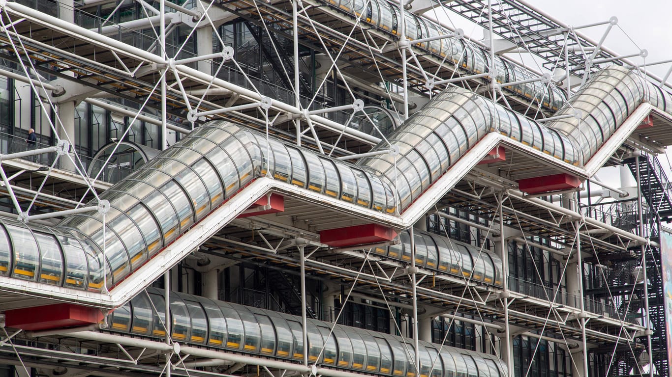 Das Centre Pompidou in Paris ist das wohl bekannteste Gebäude von Richard Rogers.