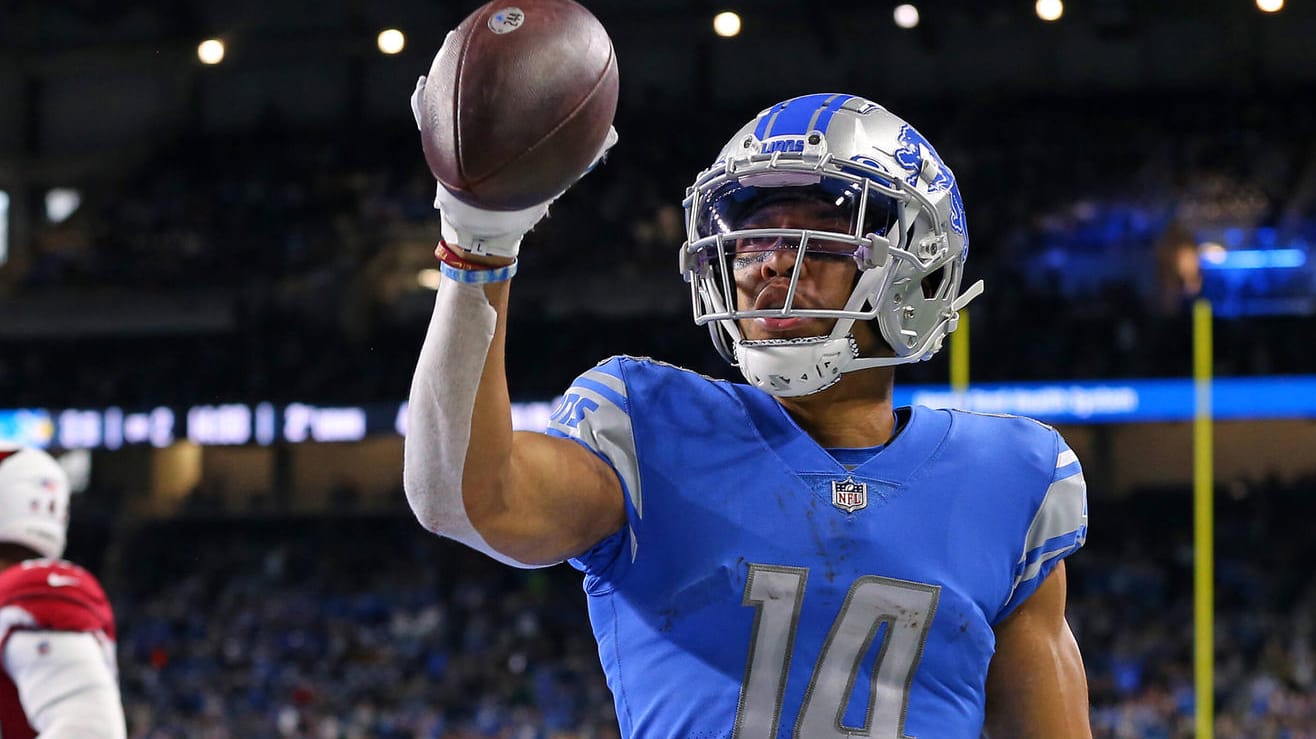 Amon-Ra St. Brown: Der Deutsch-Amerikaner hatte entscheidenden Einfluss auf den Sieg seiner Detroit Lions. Amon-Ra St. Brown: Der Deutsch-Amerikaner hatte entscheidenden Einfluss auf den Sieg seiner Detroit Lions.
