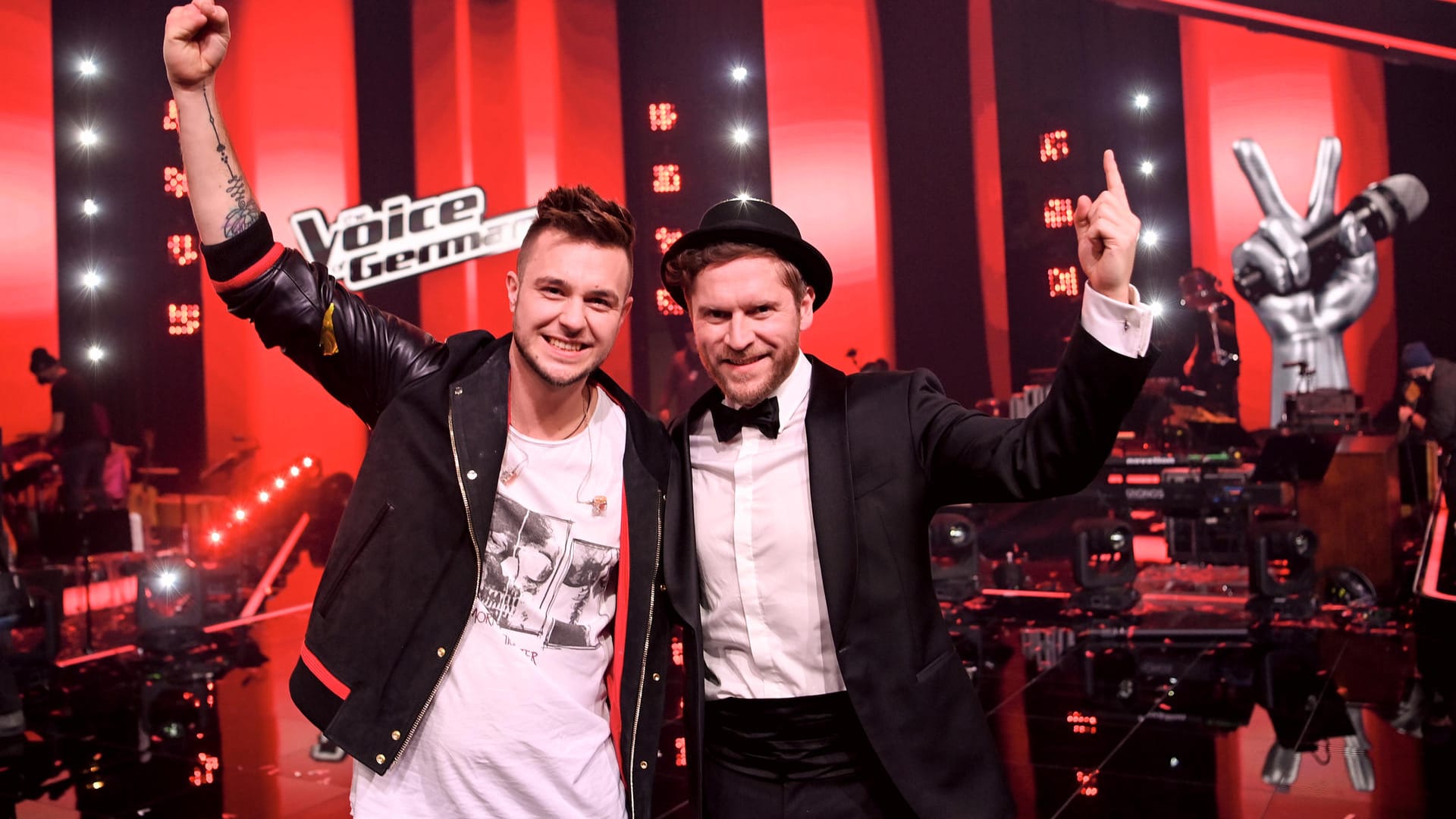 "The Voice of Germany": Sieger Sebastian Krenz und Coach Johannes Oerding.