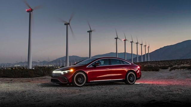 Stärkerer elektrischer Rückenwind: Den EQS bringt Mercedes nun auch in einer noch potenteren AMG-Version.