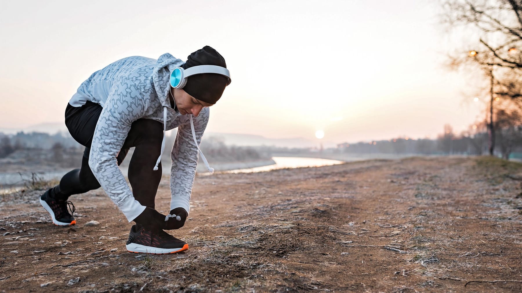zum Stirnlampe Joggen Winter: Laufen von bis im Ausstattung Schuhe richtige Die