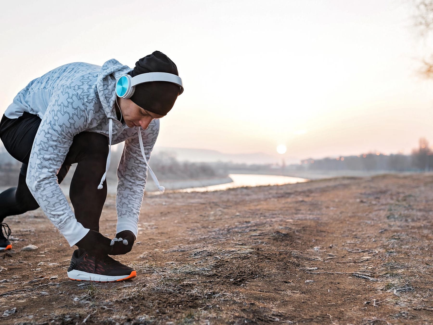 Joggen im Ausstattung von Laufen Winter: richtige Die Schuhe bis Stirnlampe zum