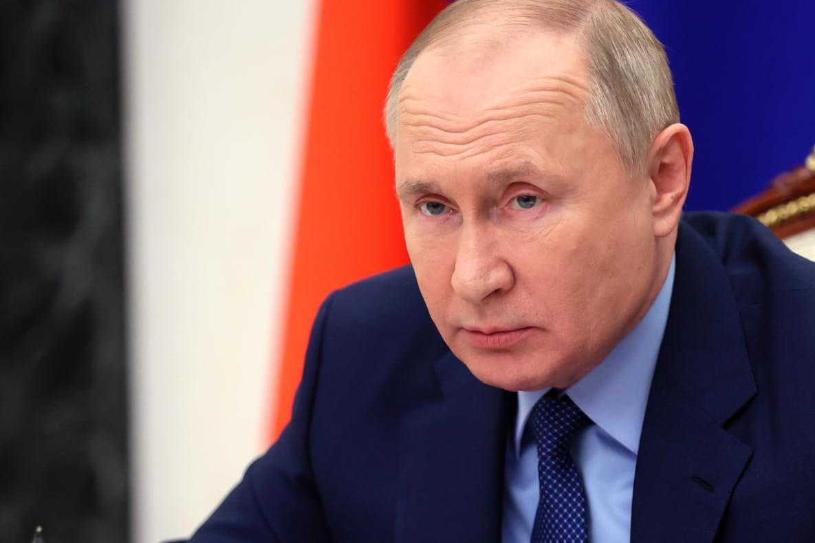 Russlands Präsident Wladimir Putin: "Die Entscheidung belastet das Verhältnis erneut."